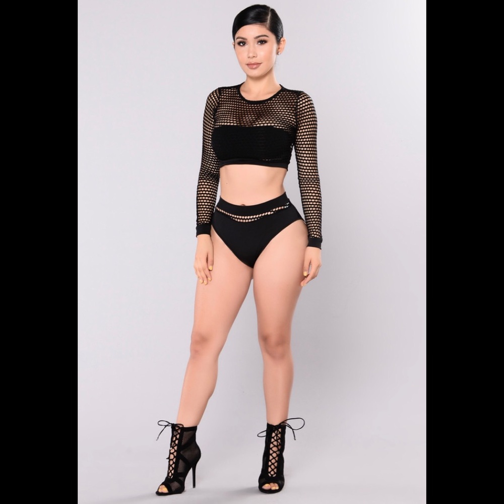 FashionNova Fishnet Set